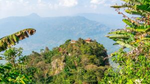 Finca de Ariel dominant le canyon du Cauca, village de Jericó (Antioquia), Colombie
