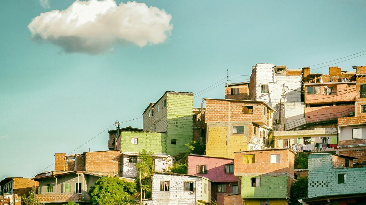 [2026] Visit Comuna 13: Street art, culture and renewal in Medellin ...