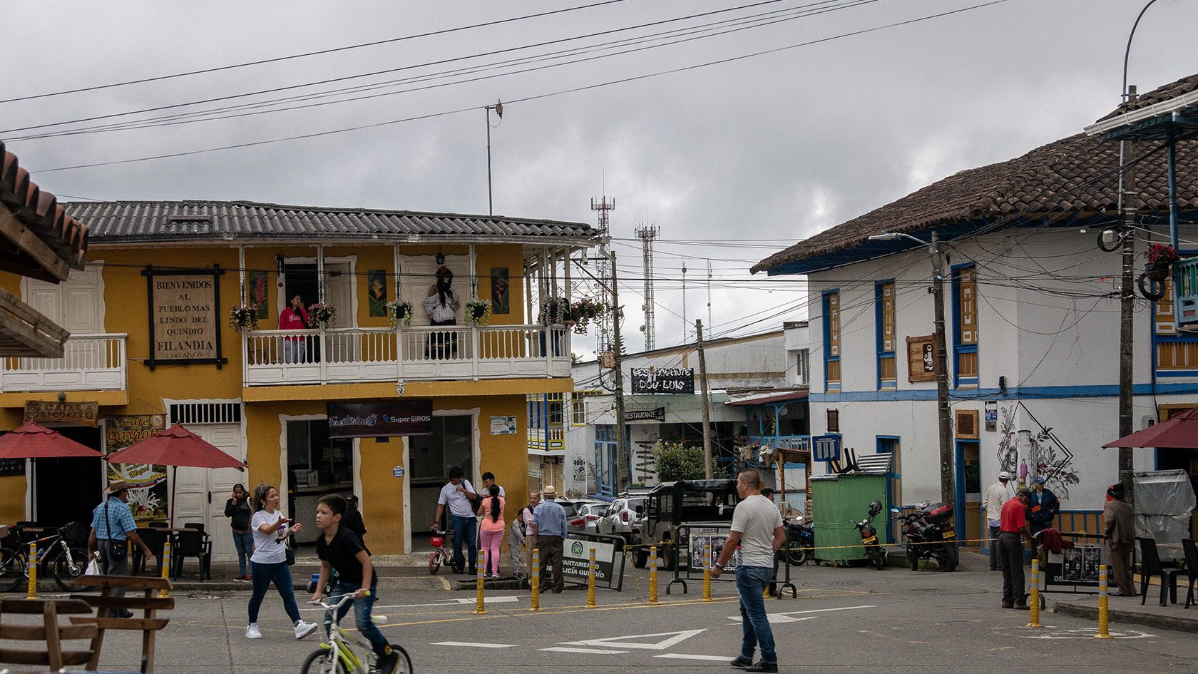 Rue dans le village de Filandia, Colombie