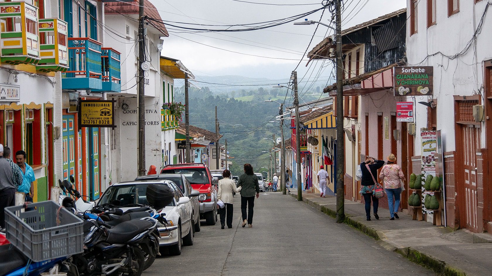 Rue dans le village de Filandia, Colombie