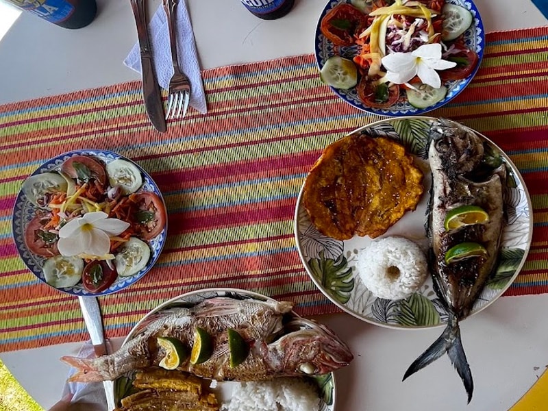 Restaurant Cafe del Mar à Sapzurro, Colombie